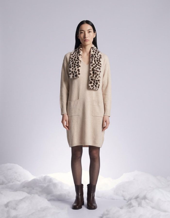 Women’s Knitted Jumper Dress with Faux Fur Scarf
